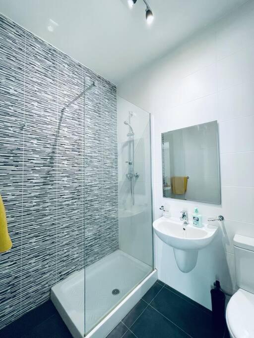 Stylish Modern Central Apartment 4 Paceville Saint Julian's Luaran gambar